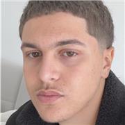 Soy un alumno de grado de ingeniería electrónica y puedo ofrecer ayuda en física, química, biología de nivel de bachillerato.